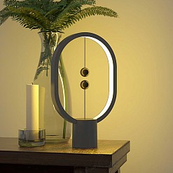 Mini-lampe design en équilibre