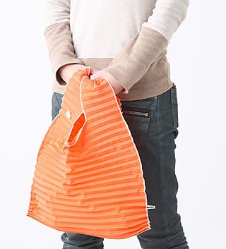 kna+ "yoko-pleats" open