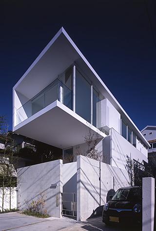  Exterior- Parabola House
