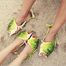 Sandales en forme de poisson