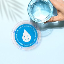 Sous-verres avec alarme pour boire de l'eau