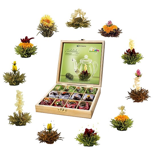 Coffret de 12 fleurs de thé dans une boîte en bois