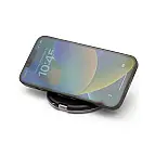 L'étui sert de support pour le téléphone portable