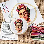 Mini kit de point de croix Frida Kahlo