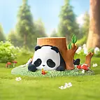 Coincé dans le creux d'un arbre