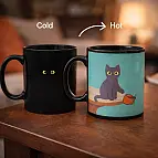 Mug à couleurs changeantes avec chaton coquin
