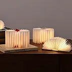 Elle diffuse une lumière chaleureuse