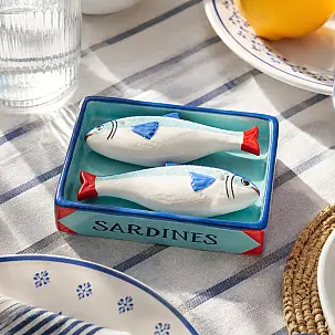 Salière et poivrière en forme de sardines