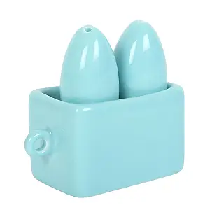Salière et poivrière en forme de sardines en conserve