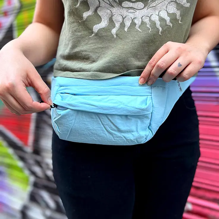 Fabriqué en polyester et en nylon