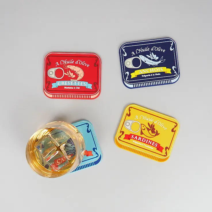 Sous-verres originaux en forme de boîtes de conserve