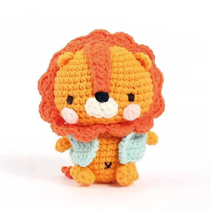 Amigurumi lion