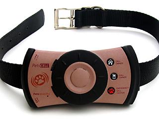 Pet collar with built-in GPS and phone